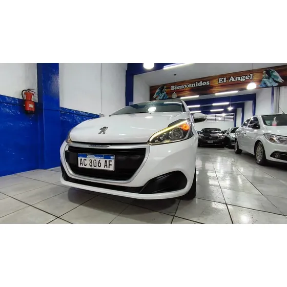 Peugeot 208 1.6 Active