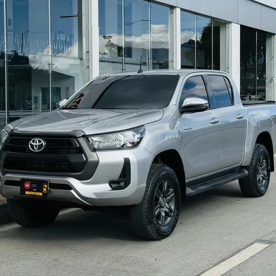 Toyota Hilux 2021 2.4 Diésel 4x4
