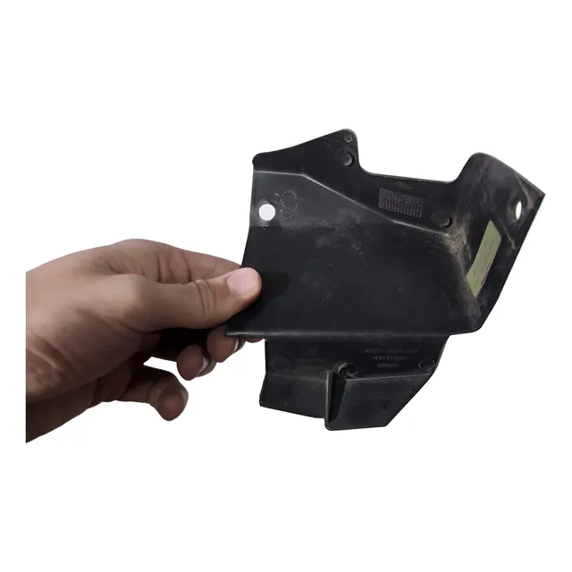 Deflector Aire Radiador Der/ Ford Fiesta Kinetic Nuevo