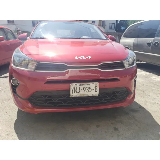 Kia Rio 1.6 L Sedan At