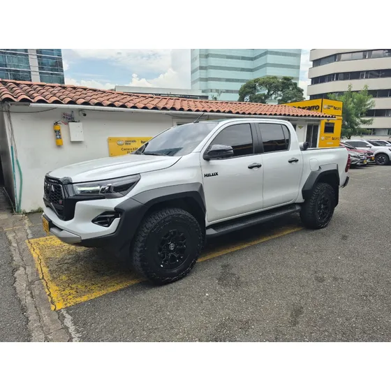 Toyota Hilux 2.8 Gr Sport Diesel Blindaje 2 Plus Reforzado At 4x42