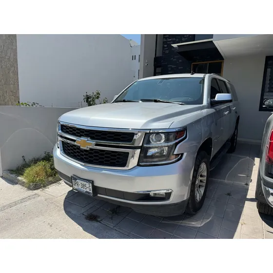 Chevrolet Suburban 5.4 Ls Tela At