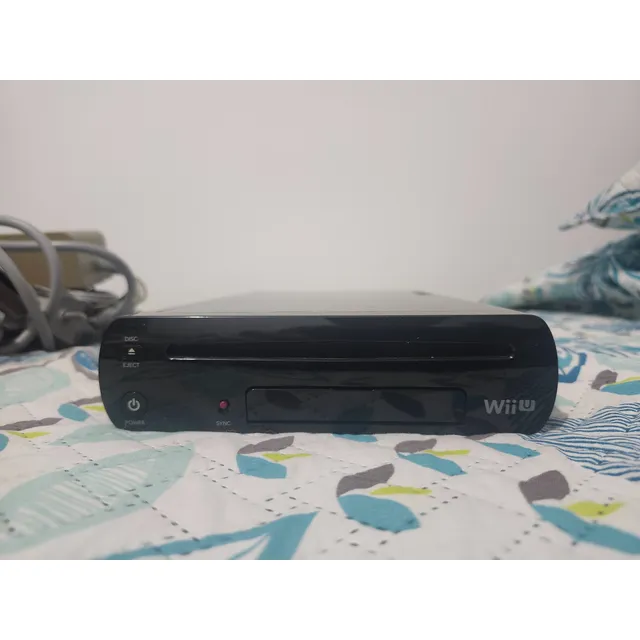 Nintendo Wii U (gamepad Y Consola) + 8 Juegos