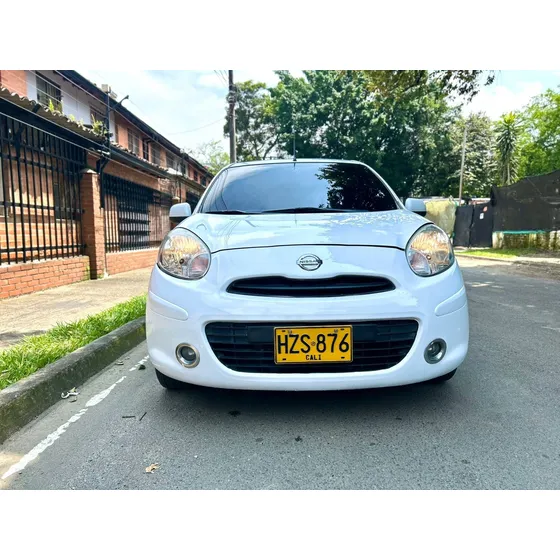 Nissan March 1.6 Advance