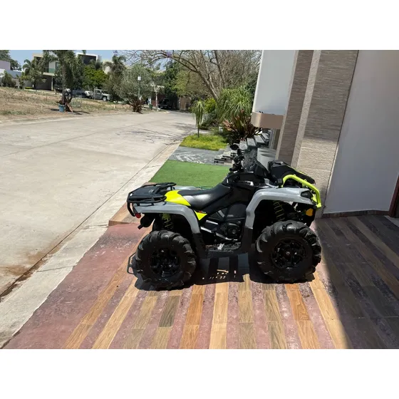 Cuatrimoto Can Am