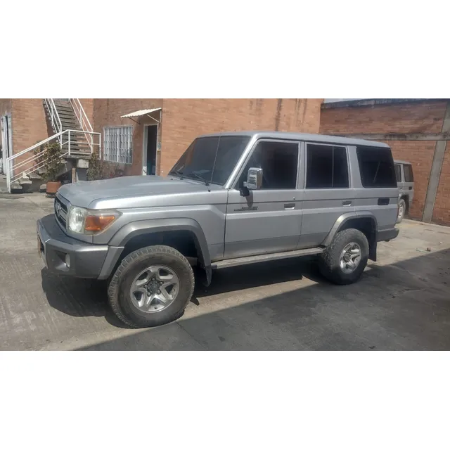 Toyota Land Cruiser Land Cruiser 70