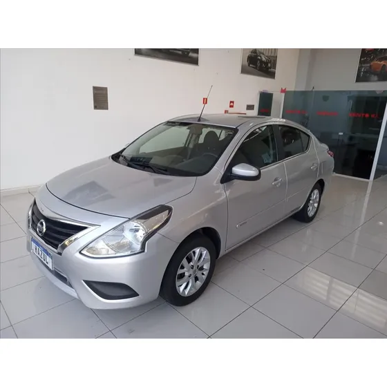 Nissan Versa 1.6 16v Flex Sv 4p Xtronic