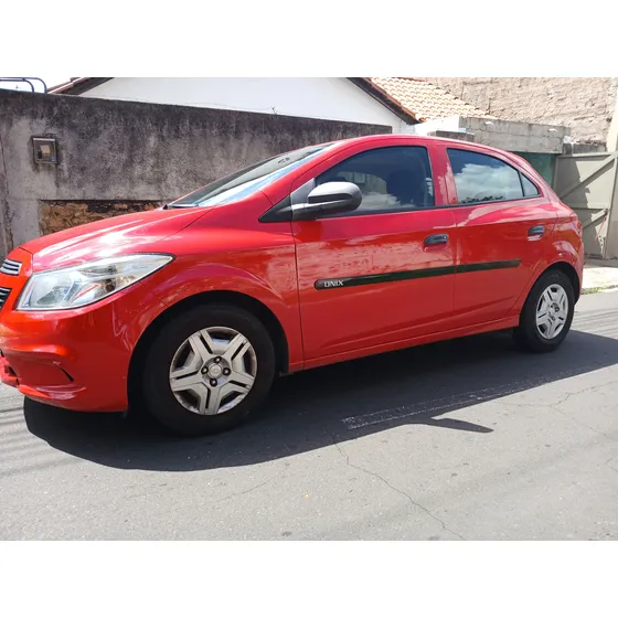 Chevrolet Onix 1.0 Joy 5p