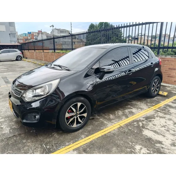 Kia Rio 1.4 Mt