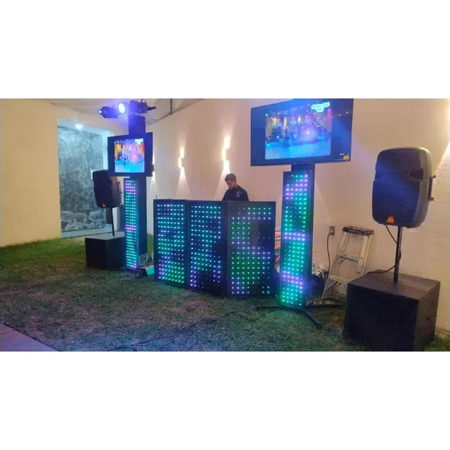 Cabina De Pixel Para Dj. Torres De Pixel Para Luz Y Sonido