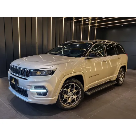 Jeep Commander Overland T270 1.3 Turbo Flex Automátuico.