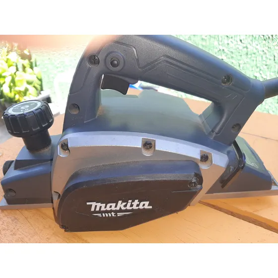 Plaina Eletrica Makita 82mm M1902 -220v