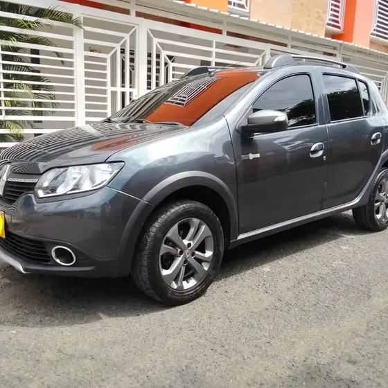 Renault Stepway 2018 1.6 Dynamique / Intens