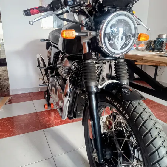 Gt 650 Unico Dueño Escapes Stalion Faro Led