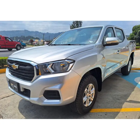 Chevrolet S-10 4p Doble Cabina Turbo L4/2.0/t Man 4x4
