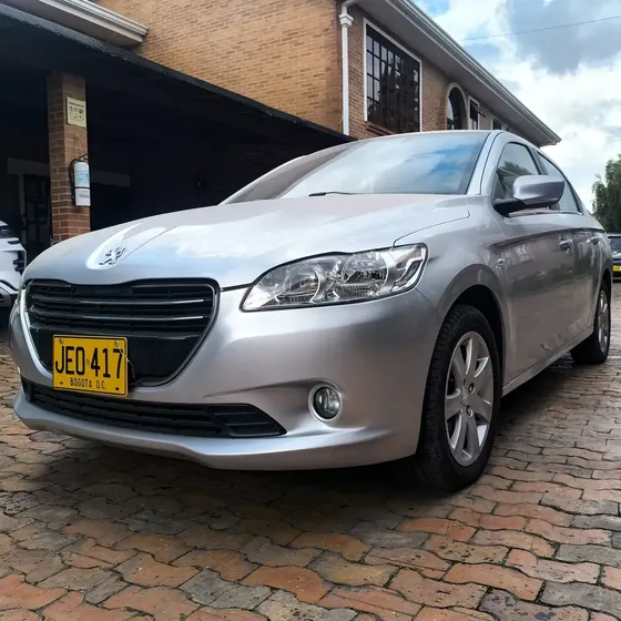 Peugeot 301 2016 1.6 Allure Gasolina