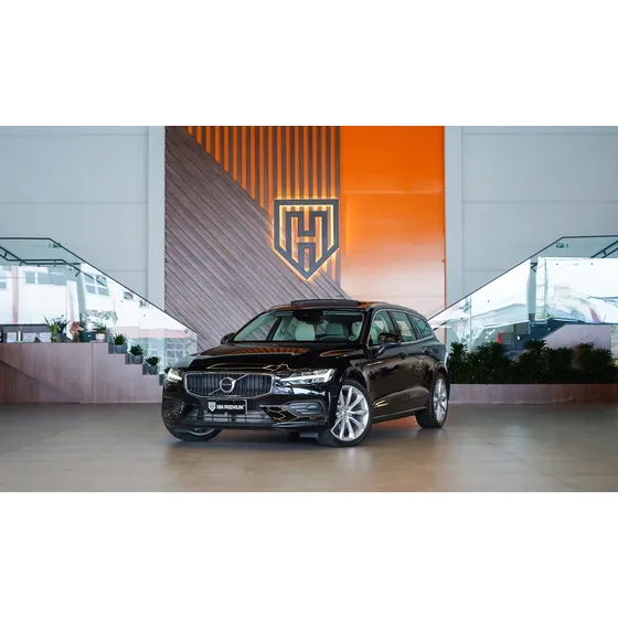 Volvo V60 2.0 T5 Momentum Drive-e 5p