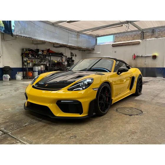 Porsche Gt4 Spyder Rs