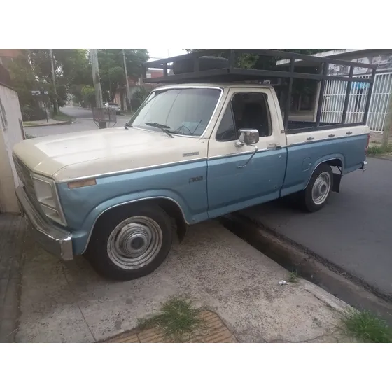Ford F-100 3.6 Lujo