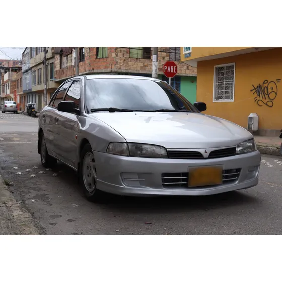 Mitsubishi Lancer 1.6 Glx