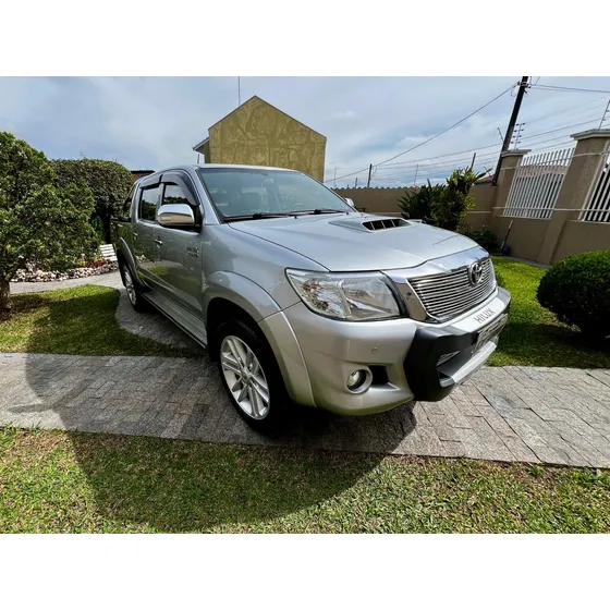 Toyota Hilux Sw4 3.0 Srv 5l 4x4 Aut. 5p