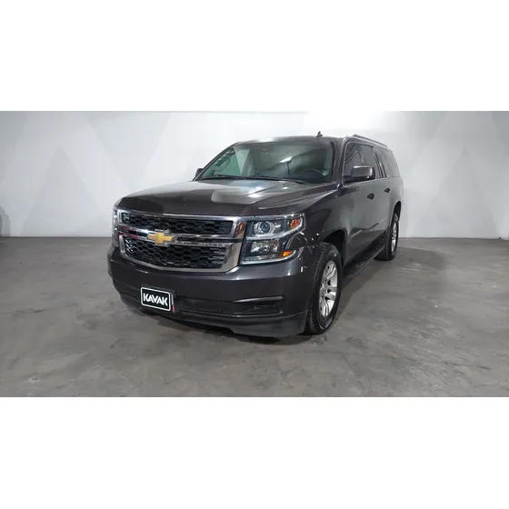 Chevrolet Suburban 5.3 B Lt At