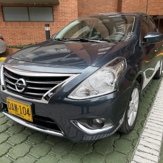 Nissan Versa 2017 1.6 Advance At