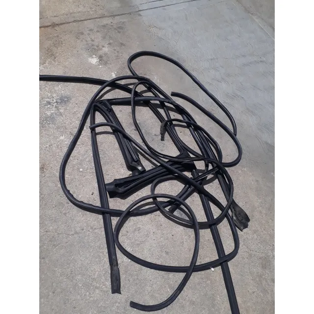 Gomas Para Las Dodge Neon Del 96 Al 99 Usada Original 