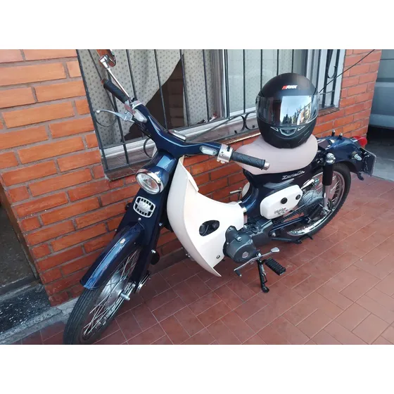 La Moto Está Inmaculada, Muy Poco Uso. Oportunidad.