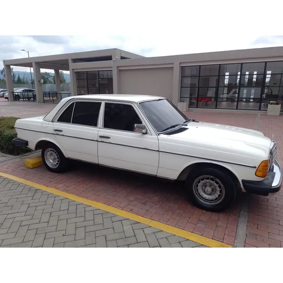 Mercedes Benz W123 230 Automatico