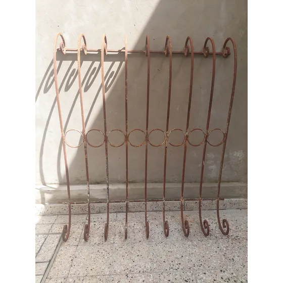 Reja Antigua, Curvada Hierro 146x126 Cm Hierro Natural