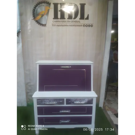 Escritorio Antiguo