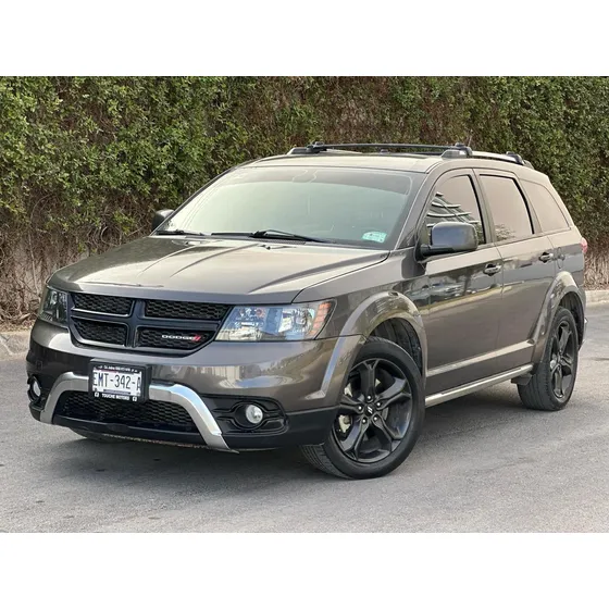 Dodge Journey 2.4 Sxt 7 Pasajeros At