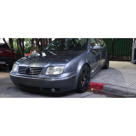 Volkswagen Bora 1.8 T Highline Cu