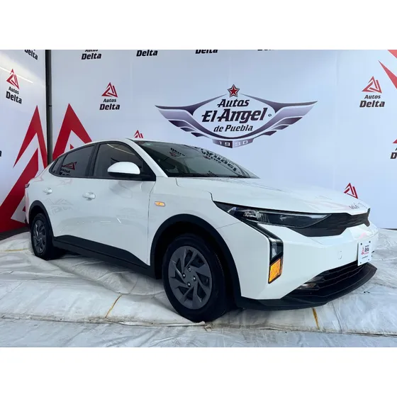 Kia K3 1.6 L Sedan At