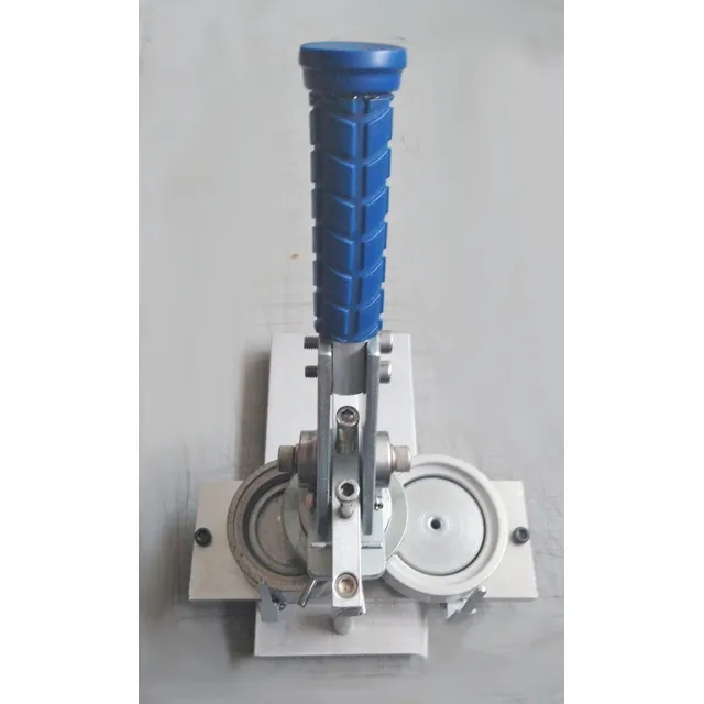 Maquina Para Ensamblar Chapas Y Llaveros Publicitarios 75mm