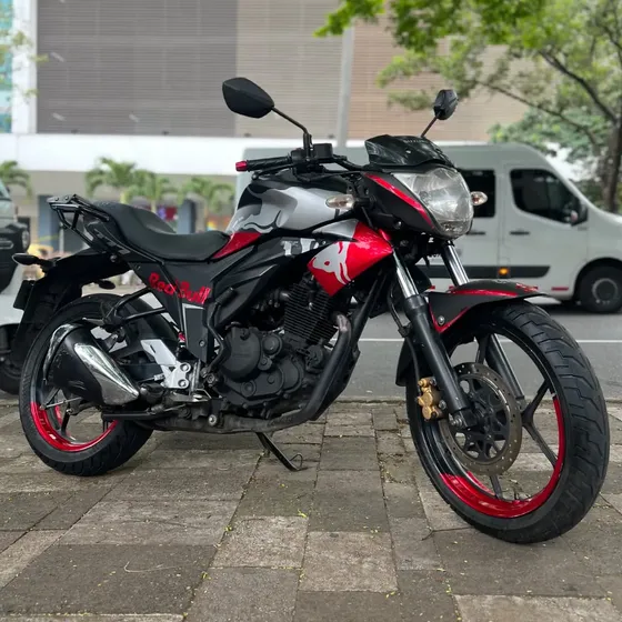 Gixxer 150 Carburada Negociable, Traspaso Incluido