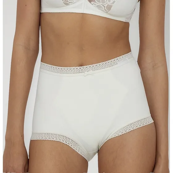 Trusa Tricot De Lycra Con Refuerzo Abdominal Deville 944