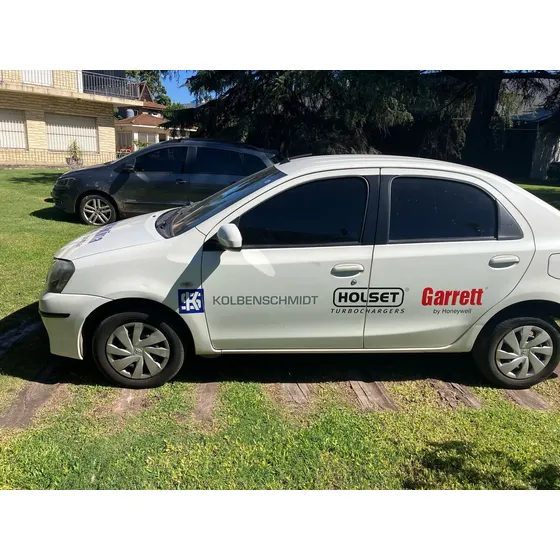 Toyota Etios 1.5 Xs 6m/t Sedan 4 Puertas