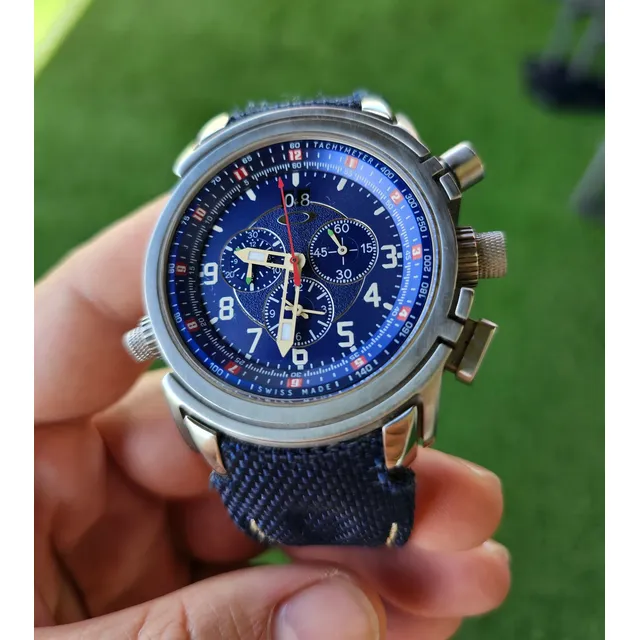 Reloj Oakley Calibre 12