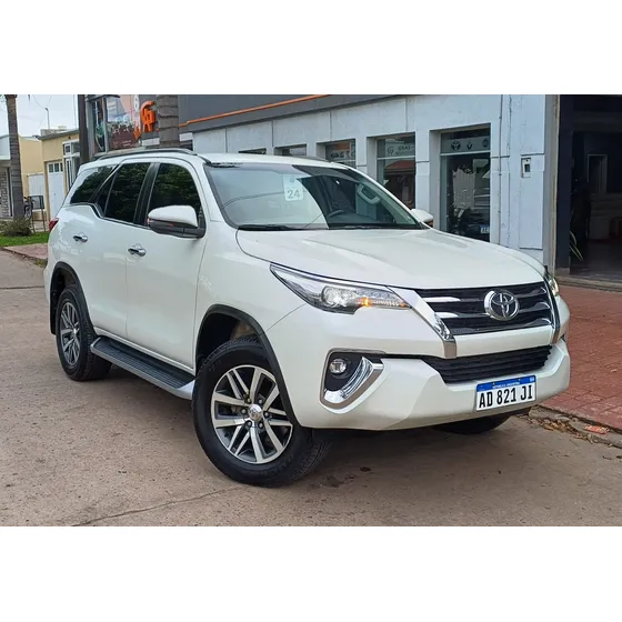 Toyota Hilux Sw4 2.8 Srx 177cv 4x4 7as