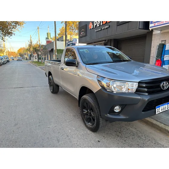 Toyota Hilux 2.4 S/cab 4x2 D