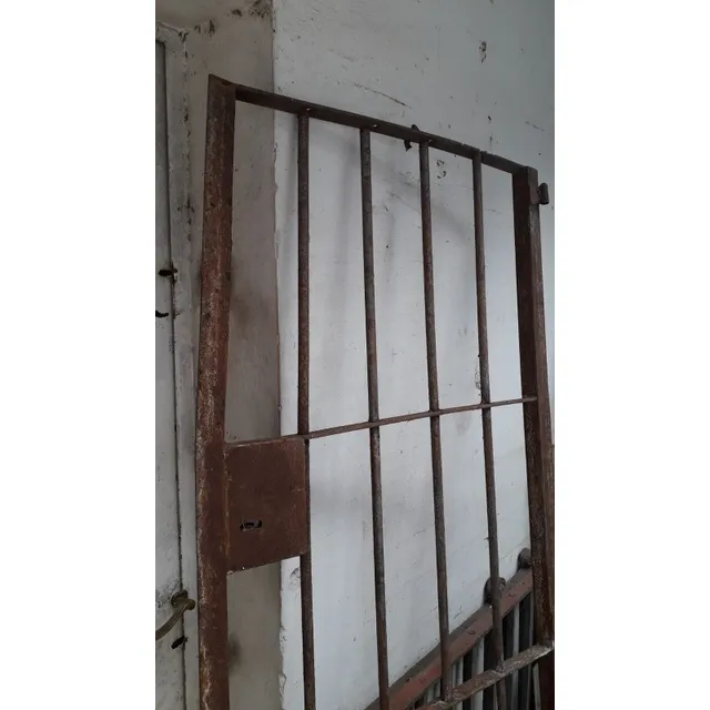 Puerta Reja 74cm X 194cm  Con Varilla14 Pesada Con Detalle 1