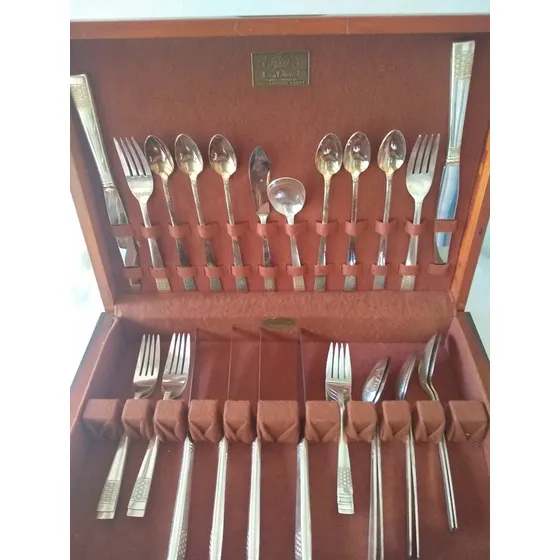 Cubiertos De Plata Para 6 Puestos - 2 Modelos De Juegos