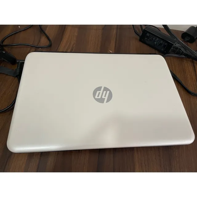 Laptop Hp Uah9tt3 Intel Core I3 (usada)