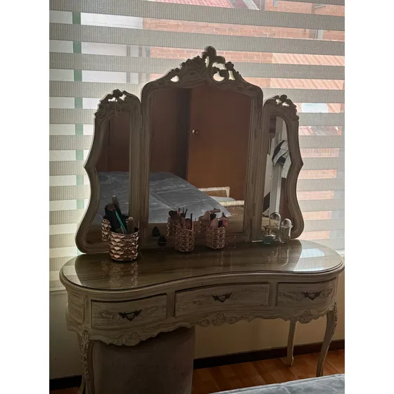 Peinador Clásico Vintage Con Silla