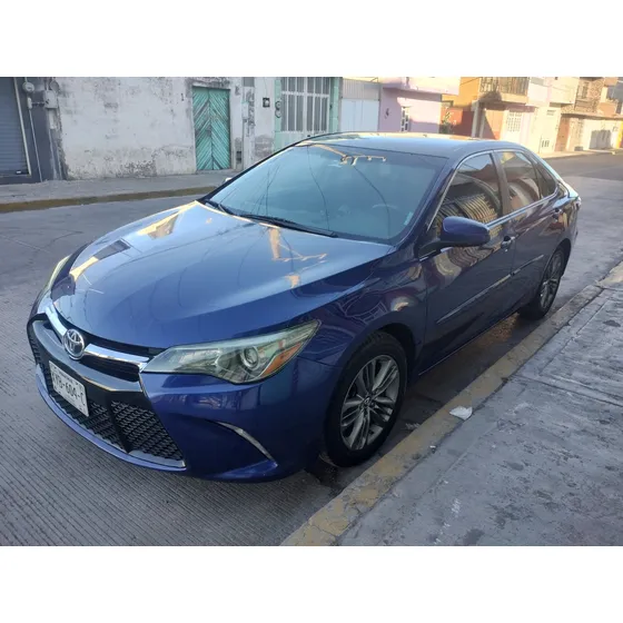 Toyota Camry 2.5 Xle At