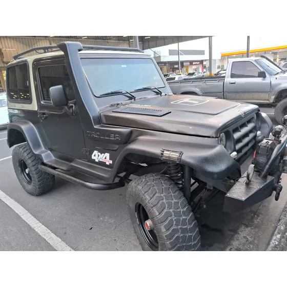 Troller T4 3.0 Tr 2p