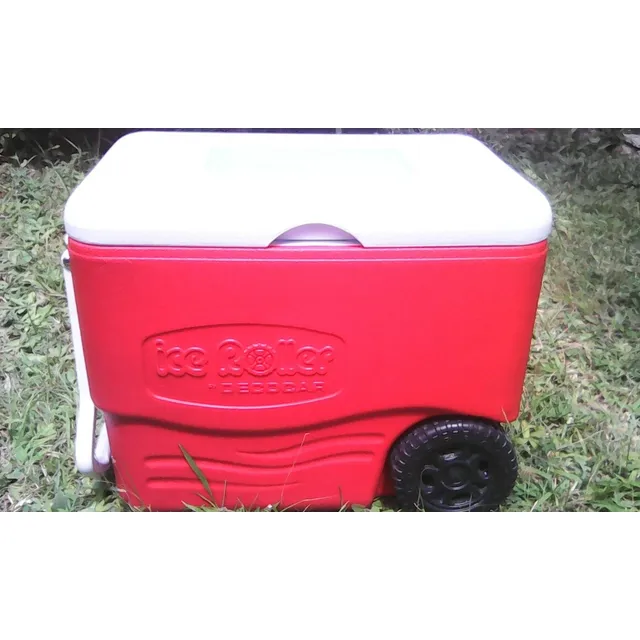 Cava Ice  Roller Color Roja,  Nueva.. Negociables!!!!!!!!
