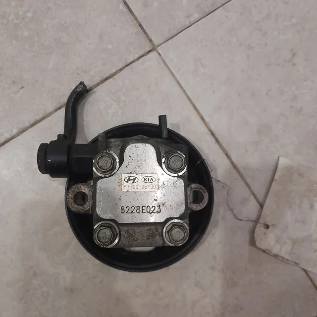Bomba De Dirección Kia Sportage 2.7 Original Usado